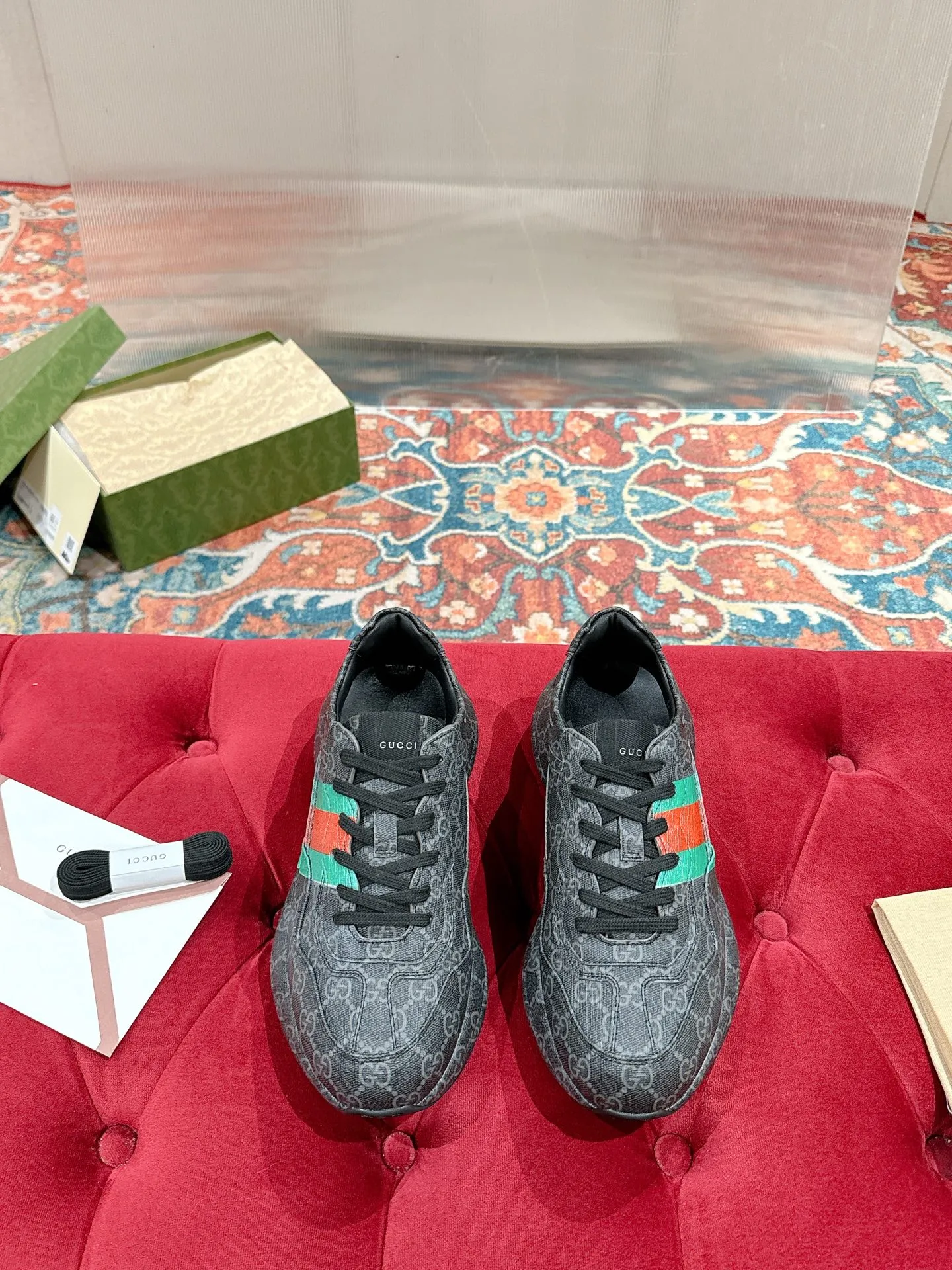 👟👟Ex-factory price 700👟👟 Men's size +10 🇮🇹Italy🇮🇹Gucci GUCCI🇮🇹Dad shoes (purchase level) (original replica) 👑 The original version purchased by Taikoo Hui has been continuously improved and upgraded in details, from the packaging of the shoes - anti-counterfeiting markings - shoe box accessories - fabric optimization - outsole technology - stitching and routing - oil edge technology. We do our best ◼️ Outsole: original plate molding ◼️ Upper: original grade A imported cowhide 🐮 ◼️ lining: original grade A mixed sheepskin 🐑 ◼️ Feet: original grade A mixed sheepskin 🐑 ◼️ Medium and low belt LOGO + original injection molding foot technology + original lasting technology ◼️ Original full set of customized packaging (anti-counterfeiting chip + a cloth bag + GUCCI card envelope + electronic invoice with credit card slip + shoelaces) ◼️ All details of the higher version are consistent with the original version (note the comparison) ◼️ Code number: 35-40 for women and 39-44 for men